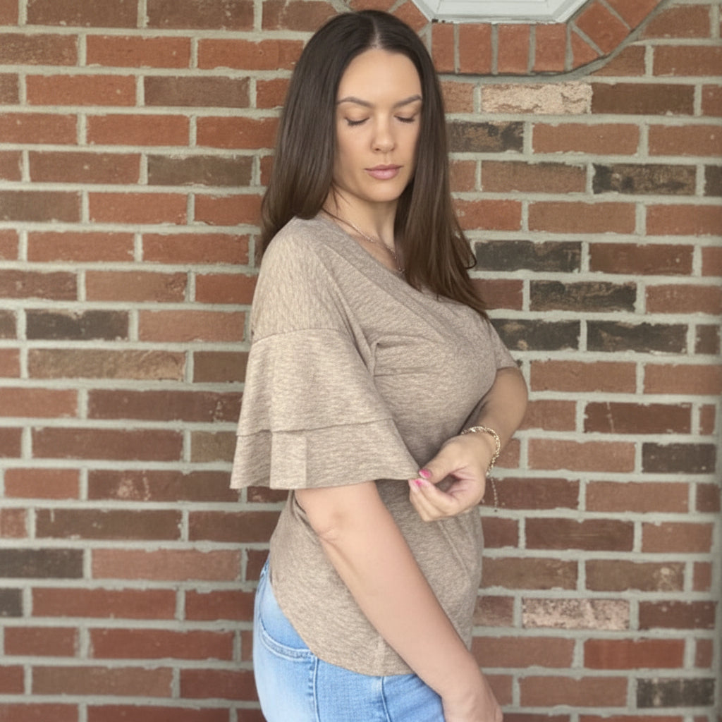 Sweet Flutter Casula Tee in Mocha