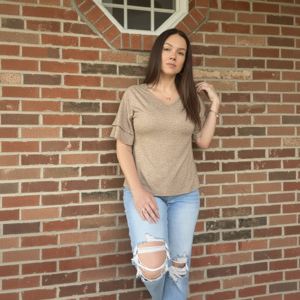Sweet Flutter Casula Tee in Mocha